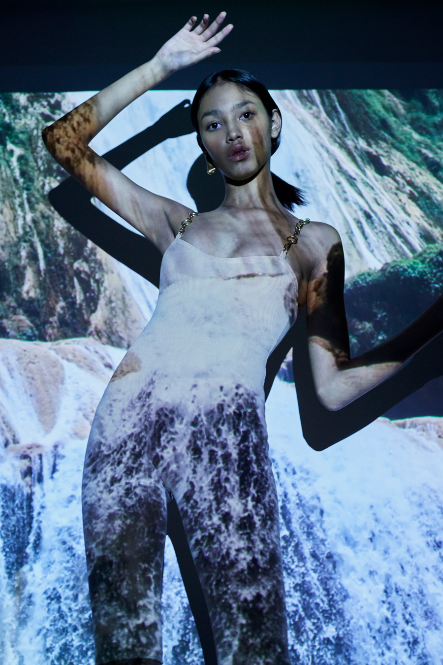 Cueva_Campaign_20_25